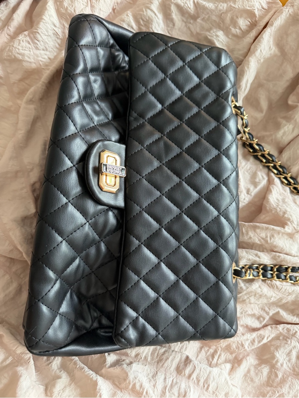 Quilted Black Leather Shoulder Bag with Gold Chain